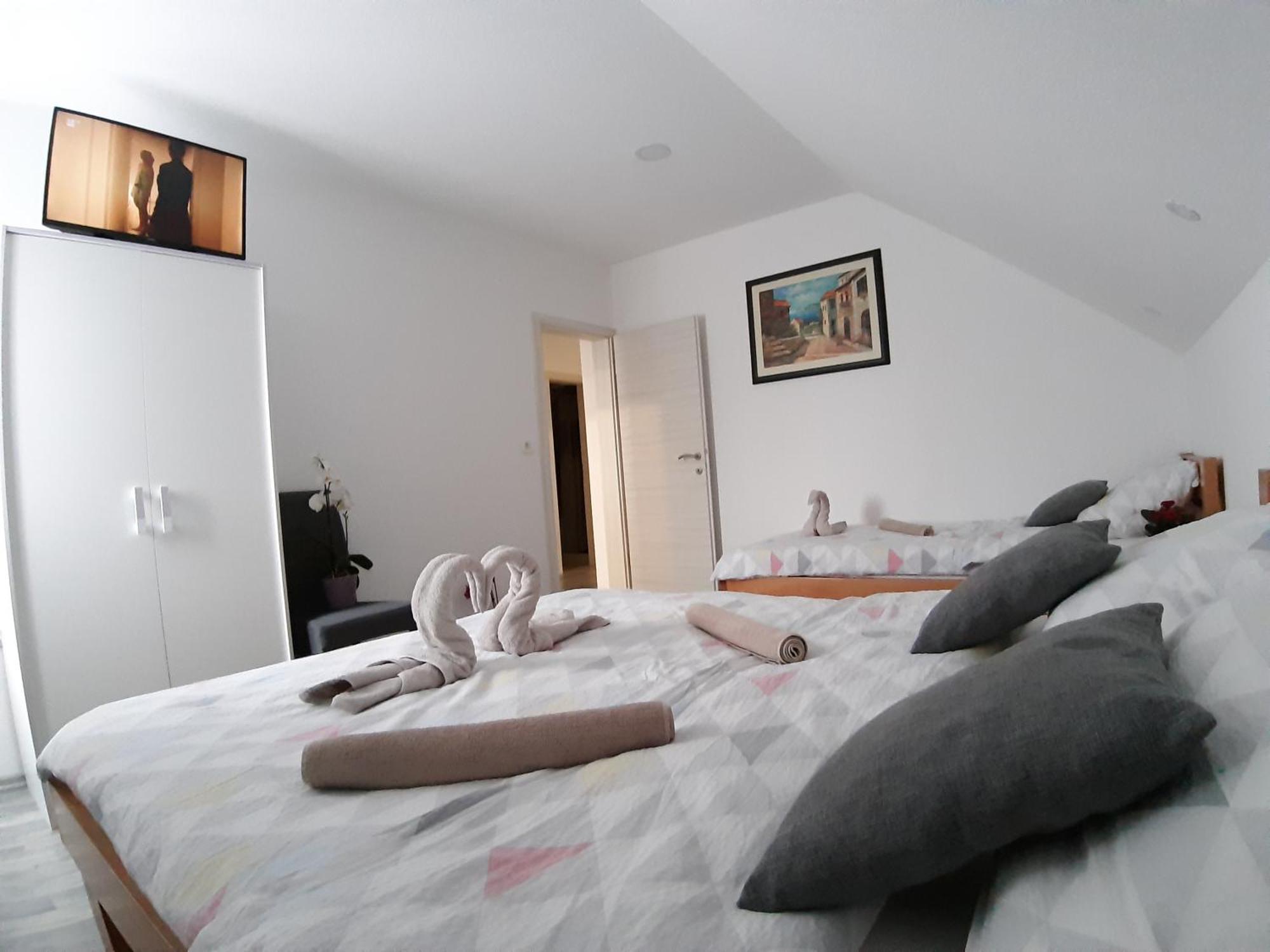 House Naomi Apartment Grabovac  Bagian luar foto